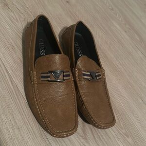 GUESS Men’s 10 (Good Shape) Loafers